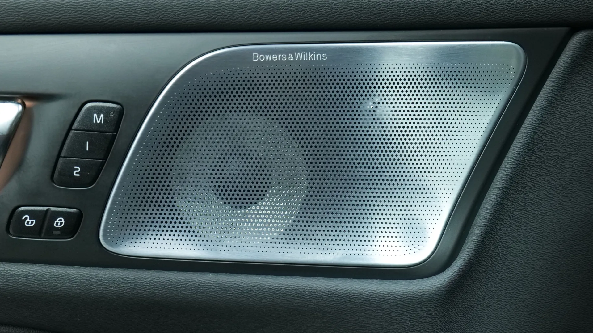 Autokuva 10 - OZO-372