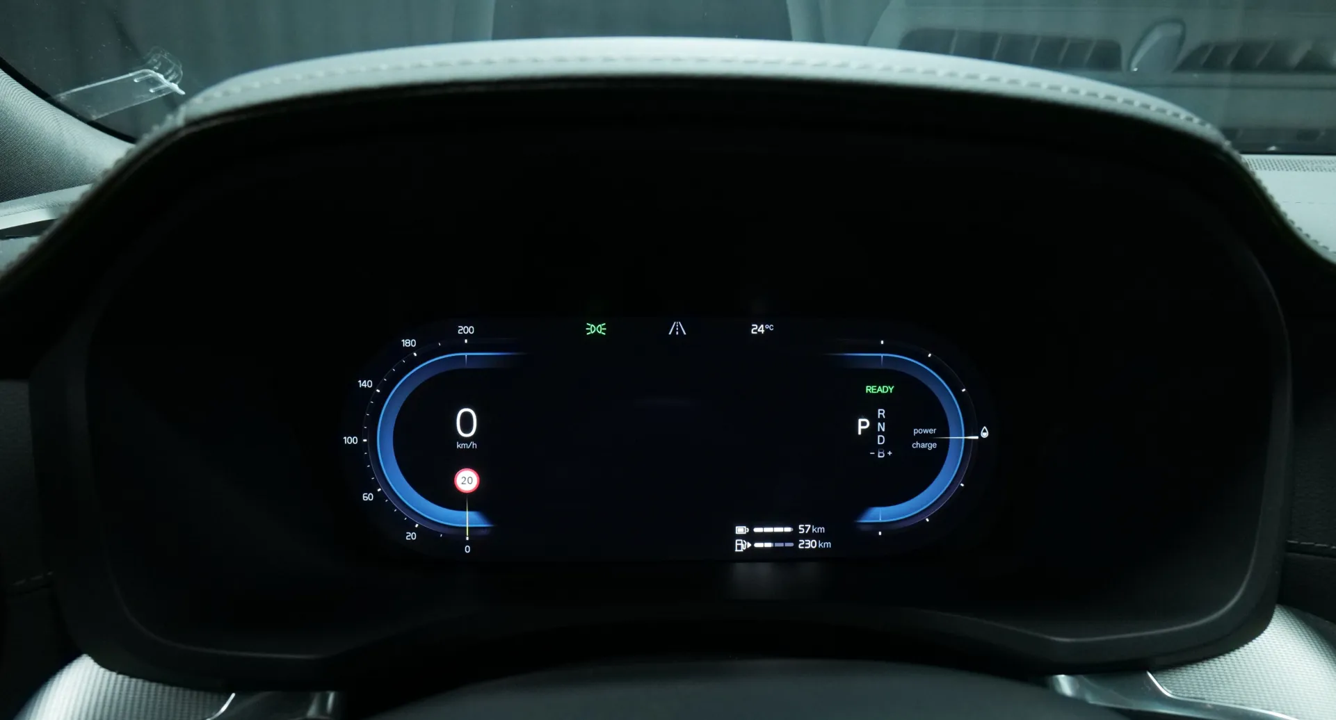 Autokuva 6 - OZO-373