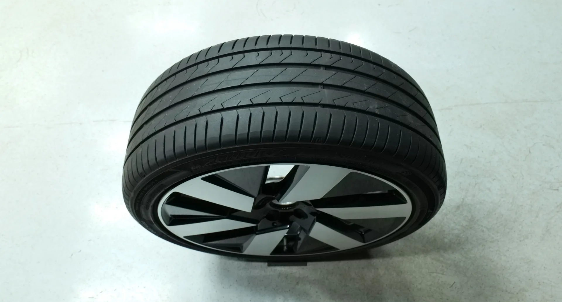 Autokuva 21 - OZO-373