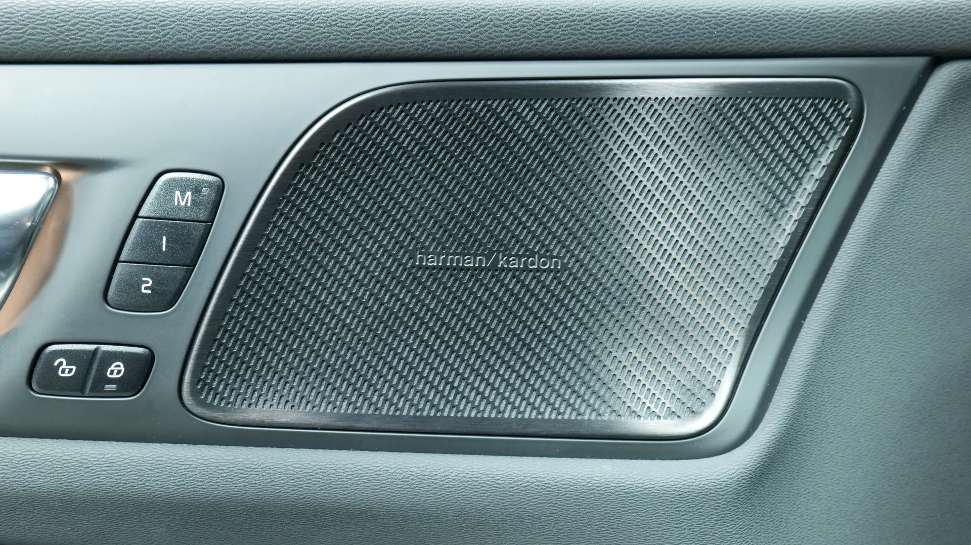 Autokuva 10 - OZO-373