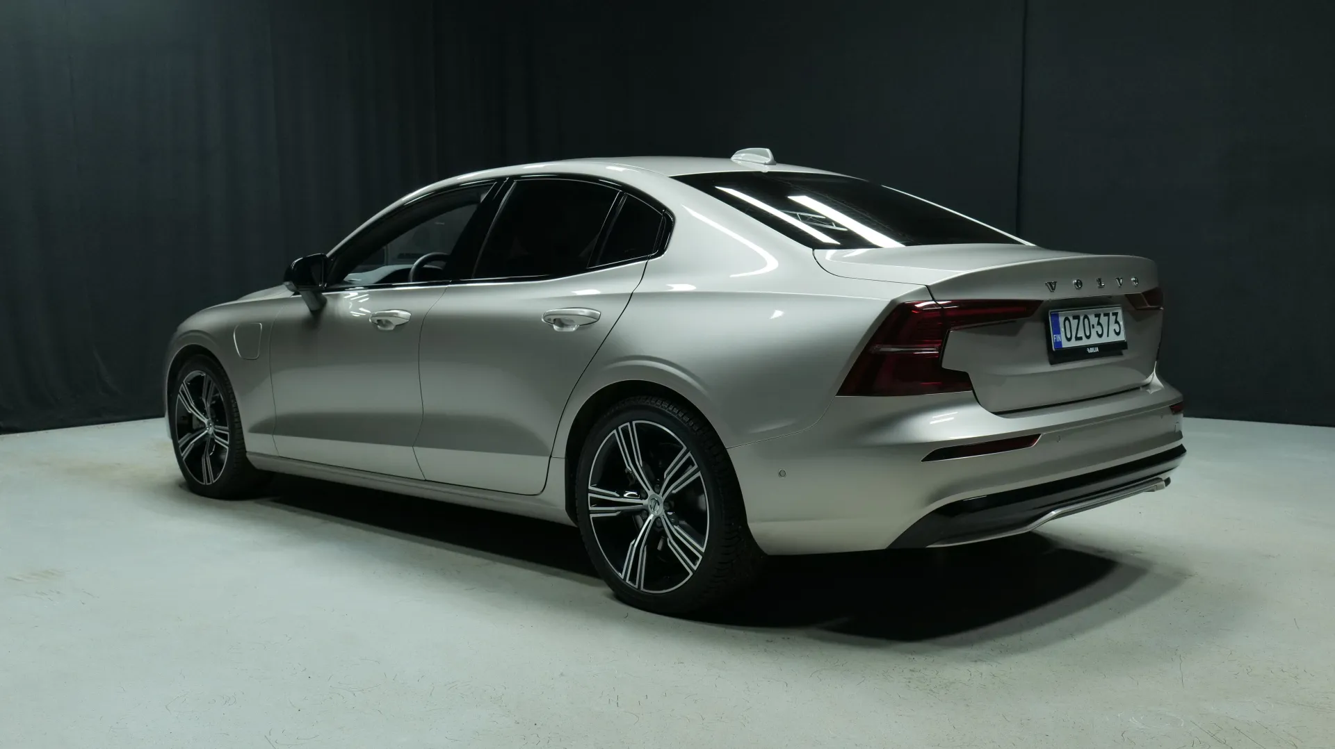 Autokuva 2 - OZO-373