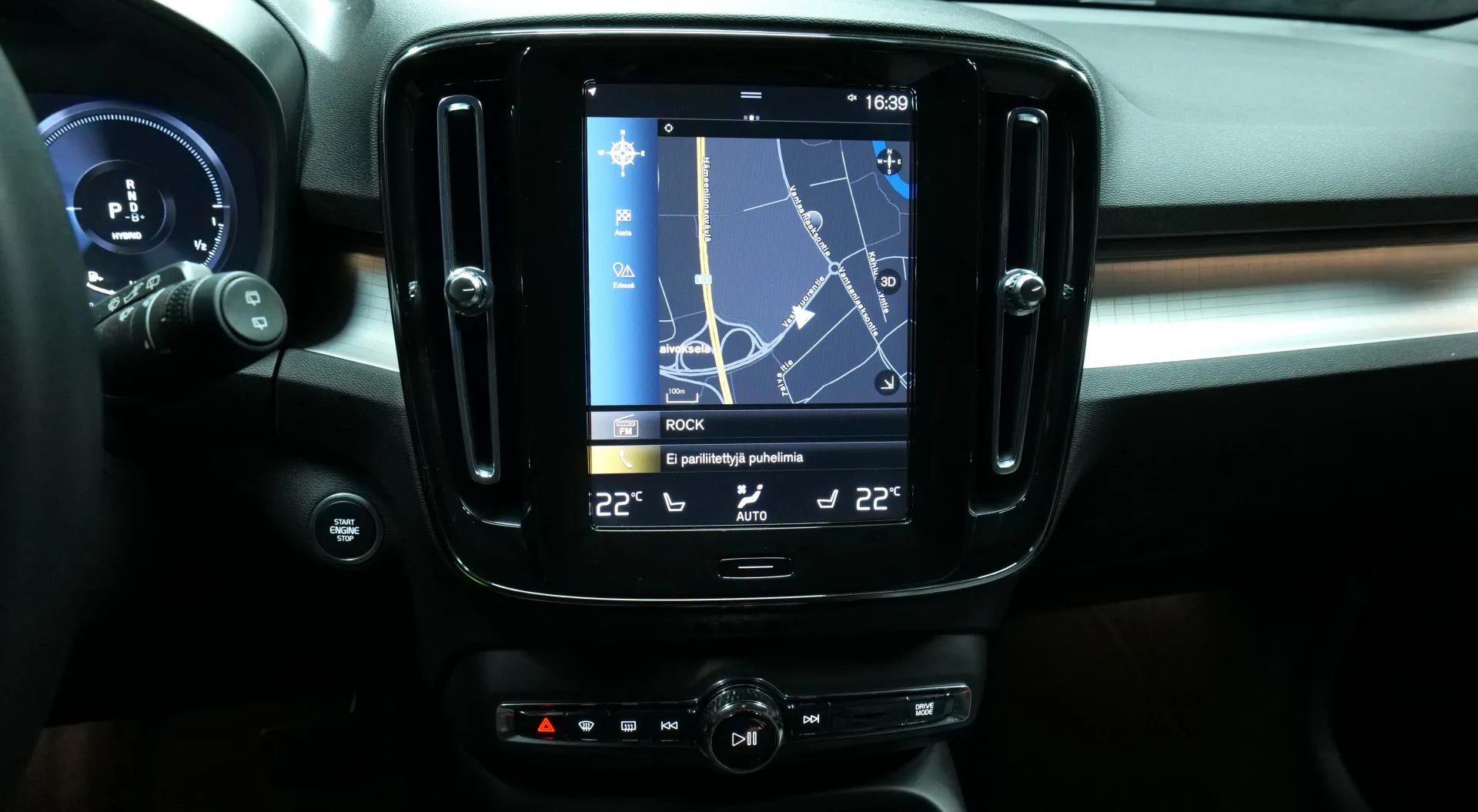 Autokuva 7 - OZO-819