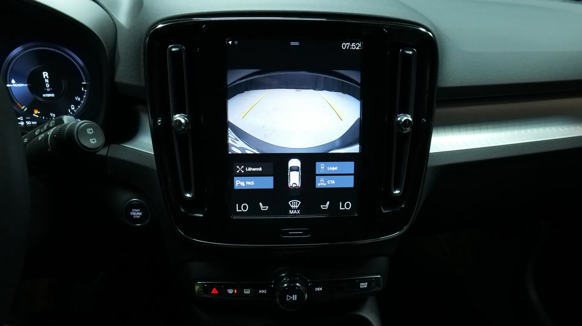 Autokuva 9 - OZO-822