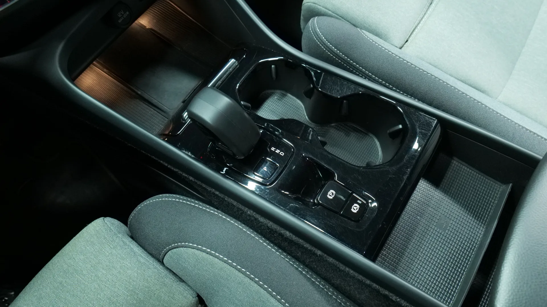 Autokuva 10 - OZO-822