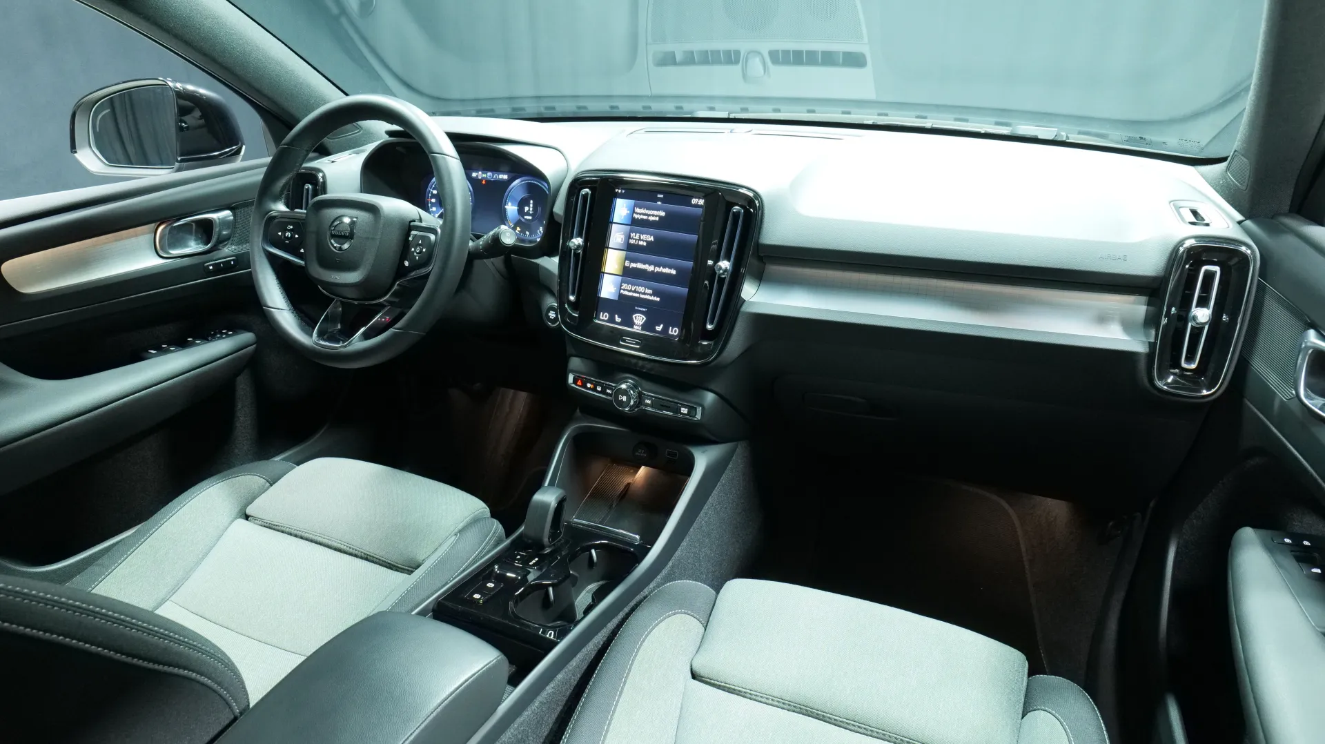 Autokuva 18 - OZO-822