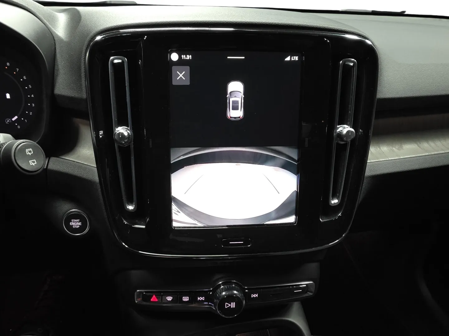 Autokuva 13 - OZS-112