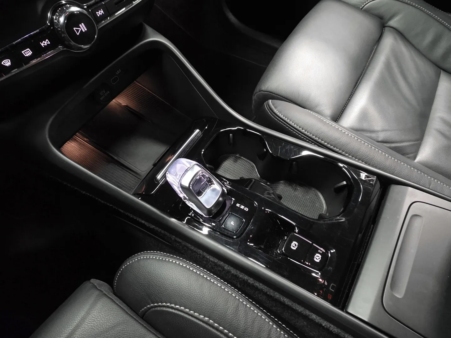 Autokuva 14 - OZS-112