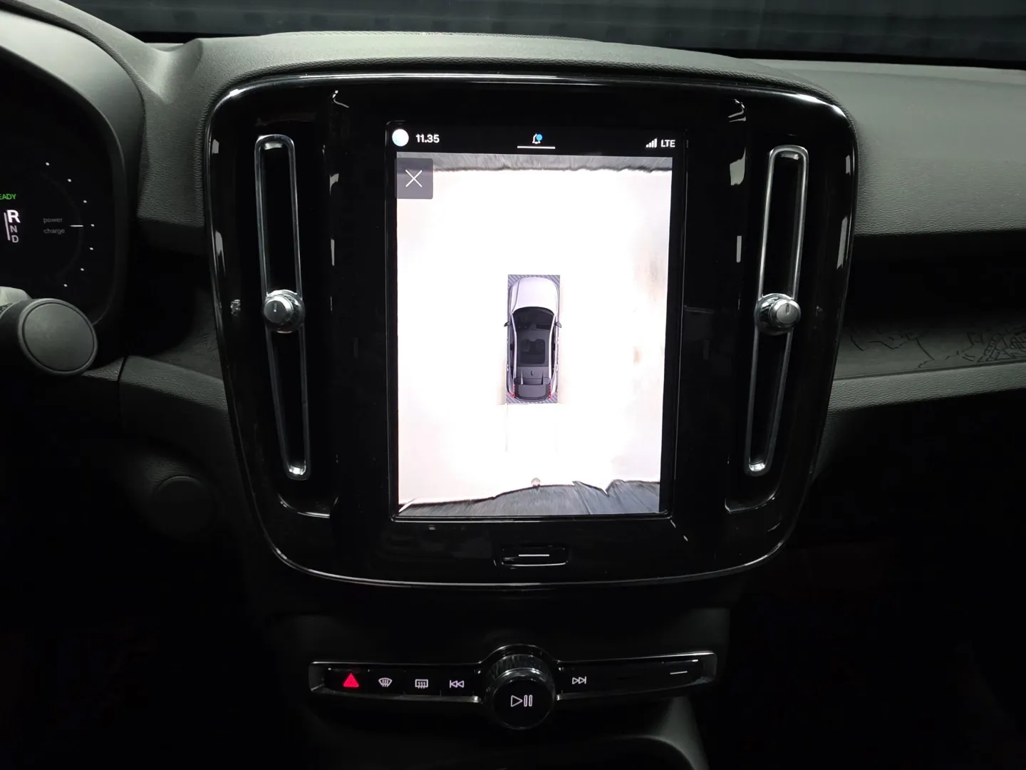 Autokuva 13 - OZS-605