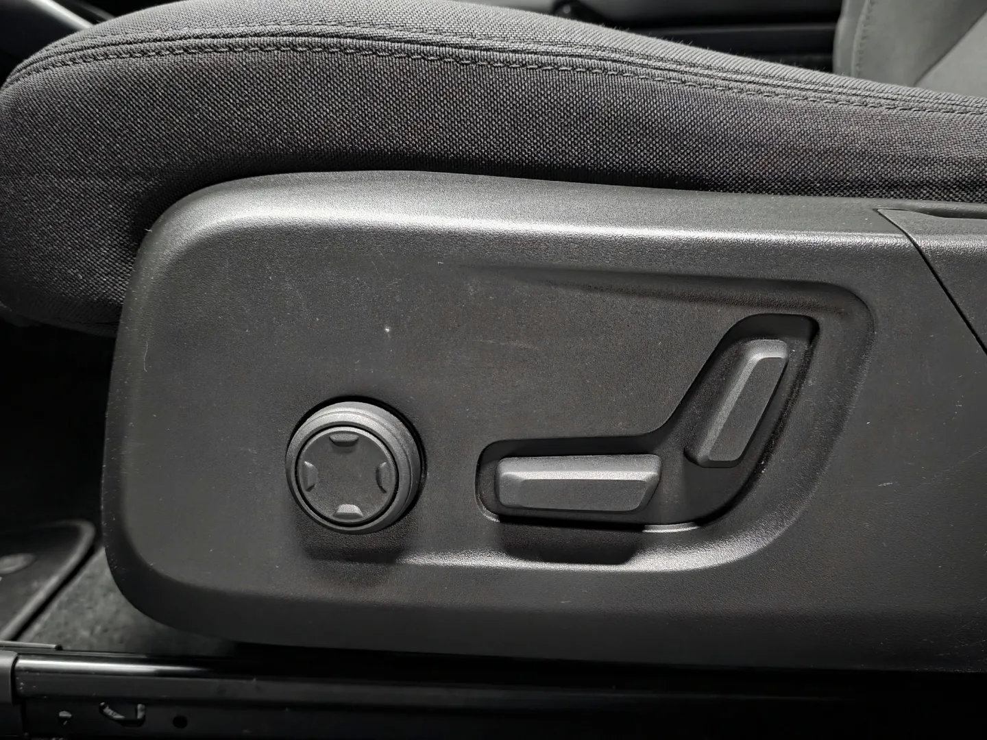 Autokuva 16 - OZS-605