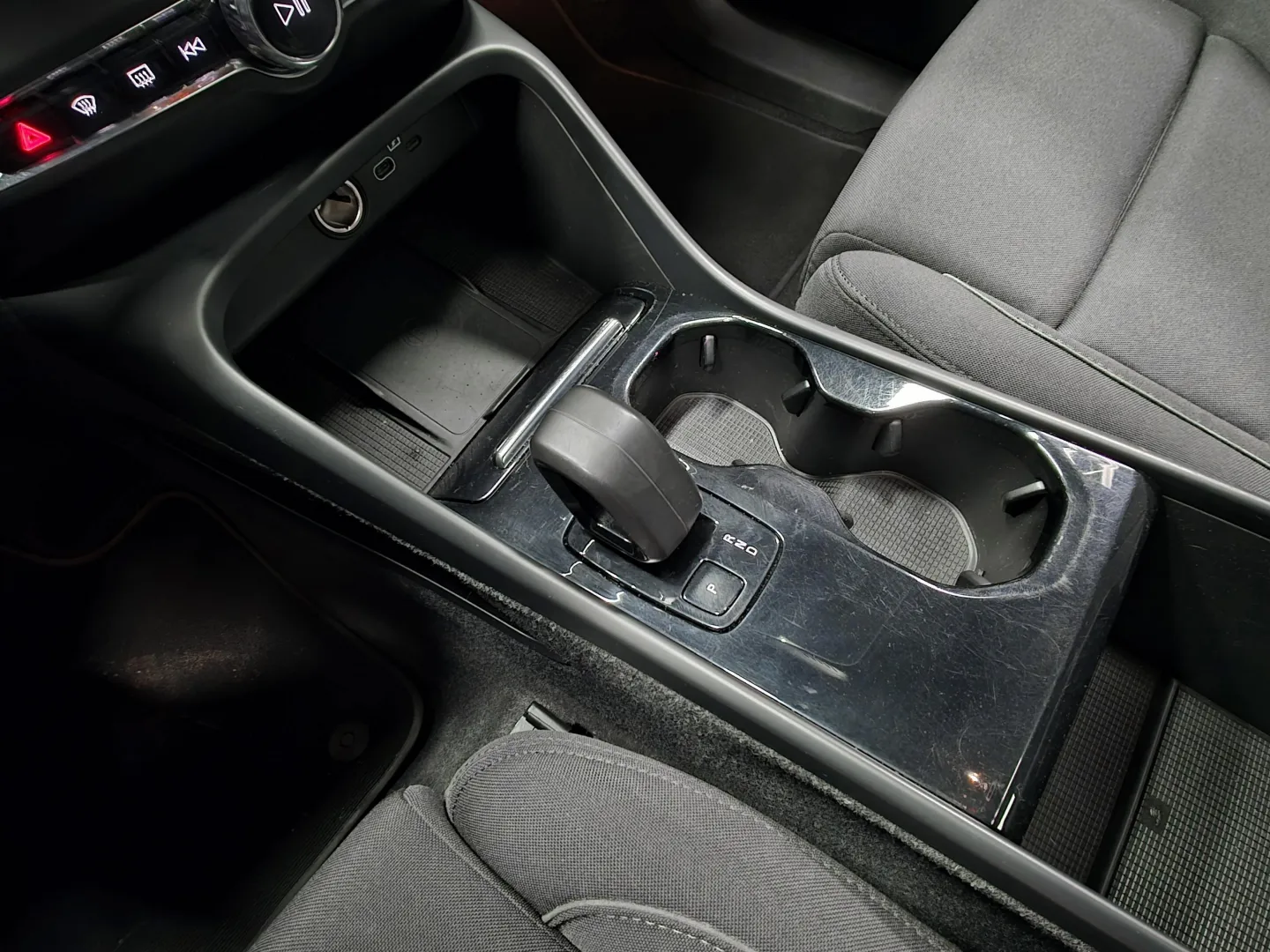 Autokuva 14 - OZS-605