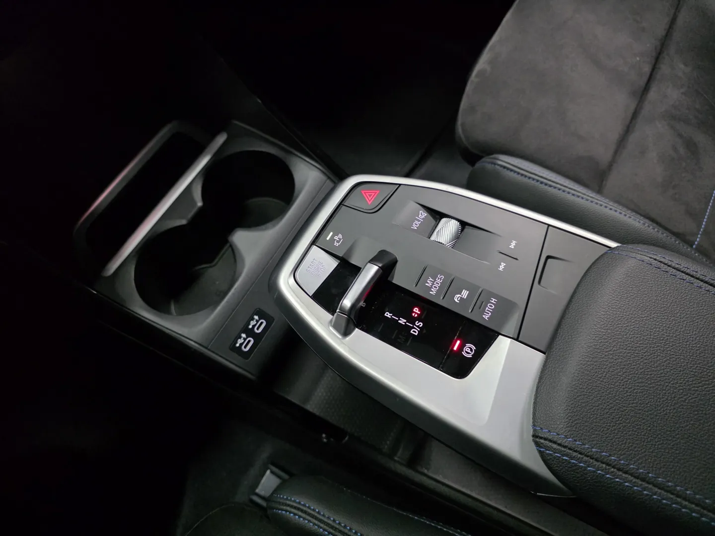 Autokuva 16 - OZT-379