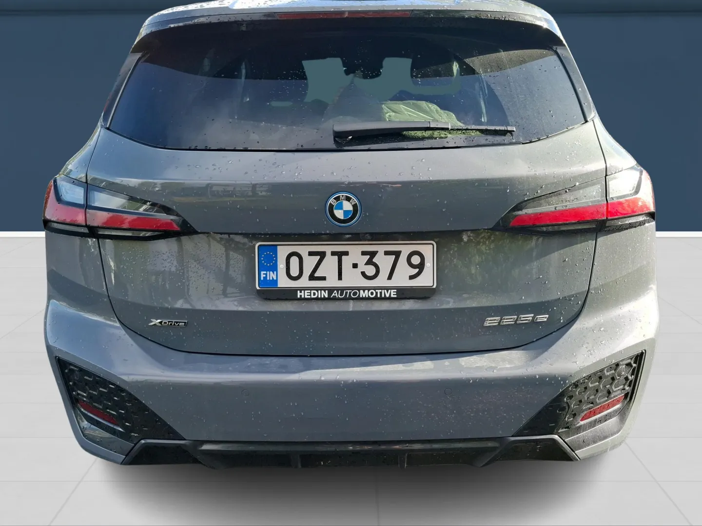 Autokuva 5 - OZT-379