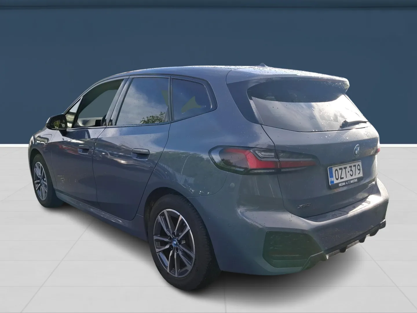 Autokuva 6 - OZT-379