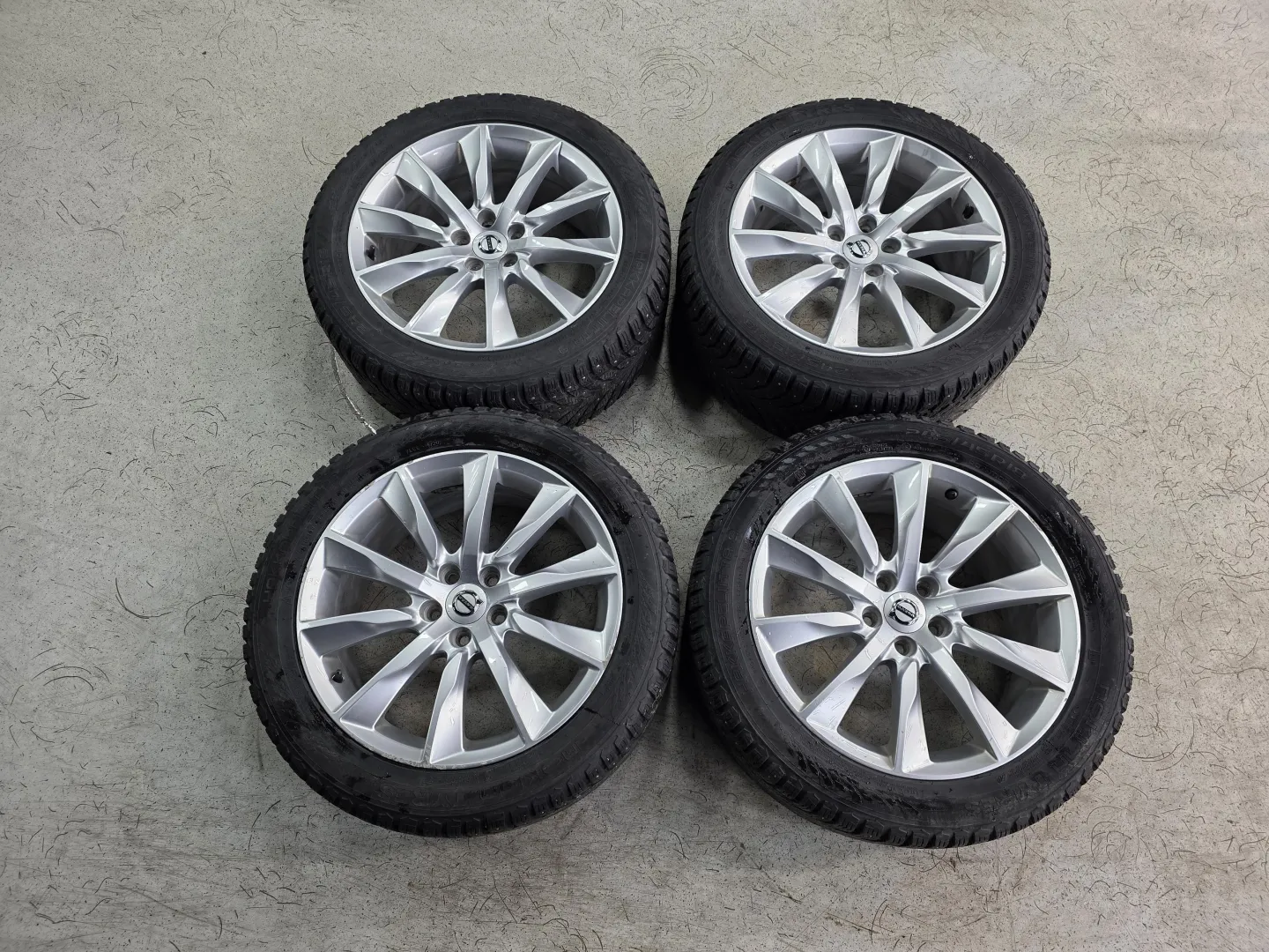 Autokuva 15 - OZX-485