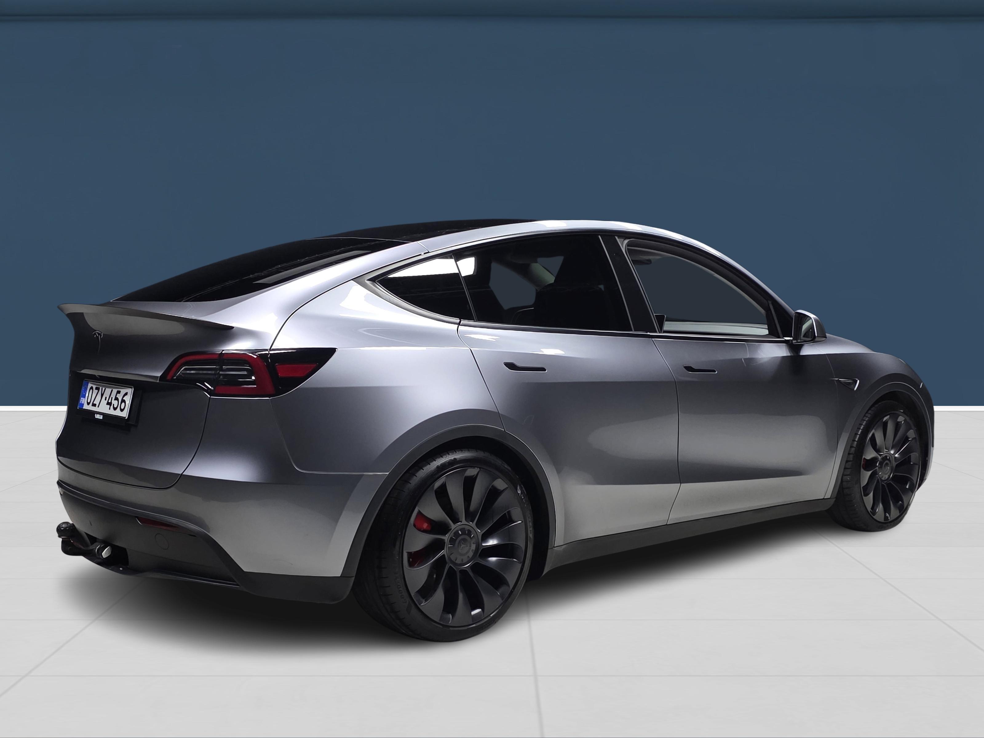 Tesla Model Y Performance 2023, kuva 4/16