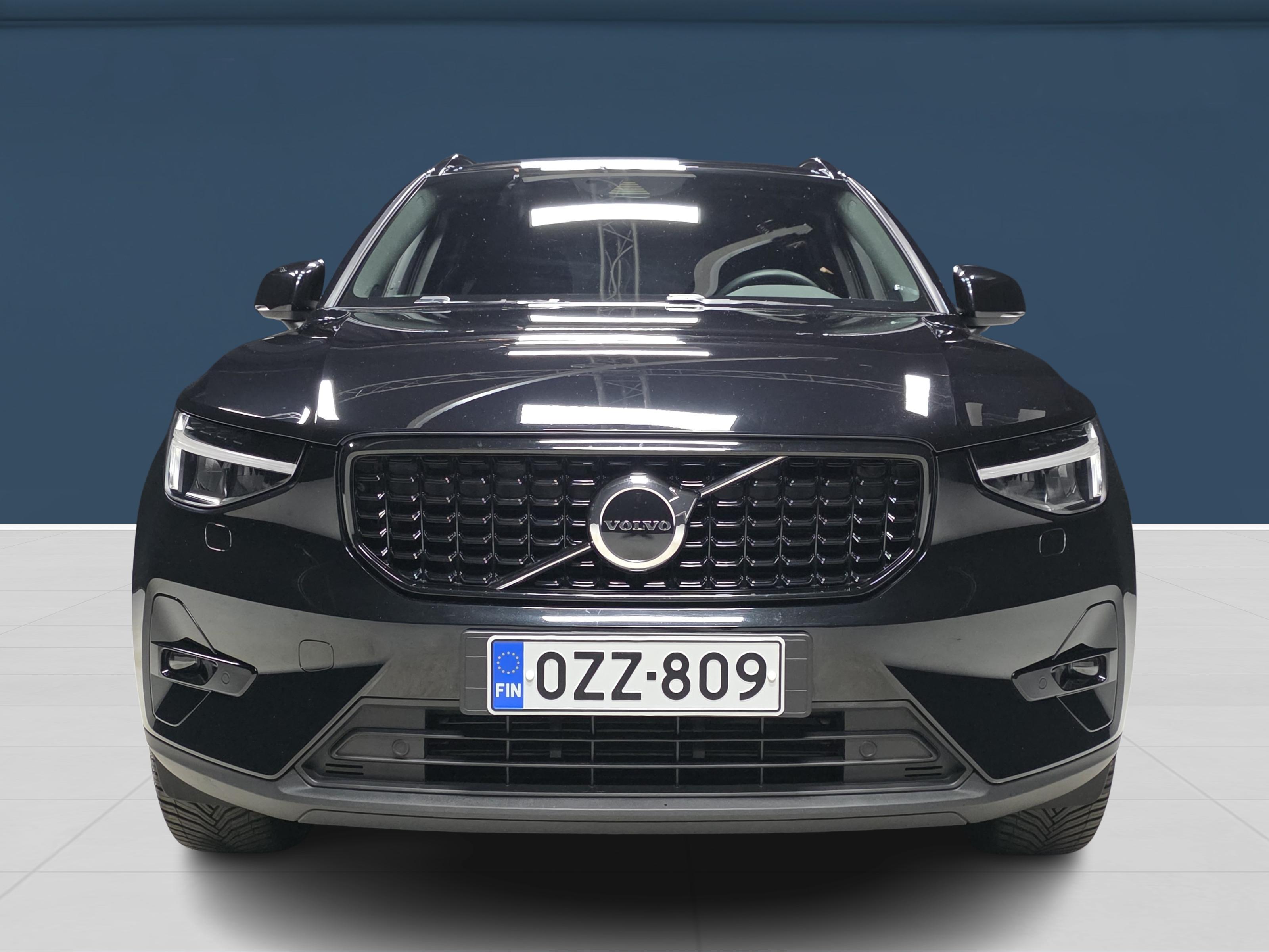 Volvo XC40 T4 TwE Plus Dark aut 2024, kuva 2/17