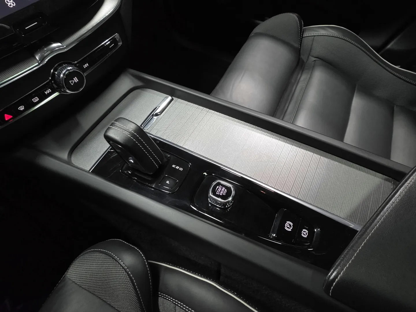 Autokuva 14 - OZZ-920