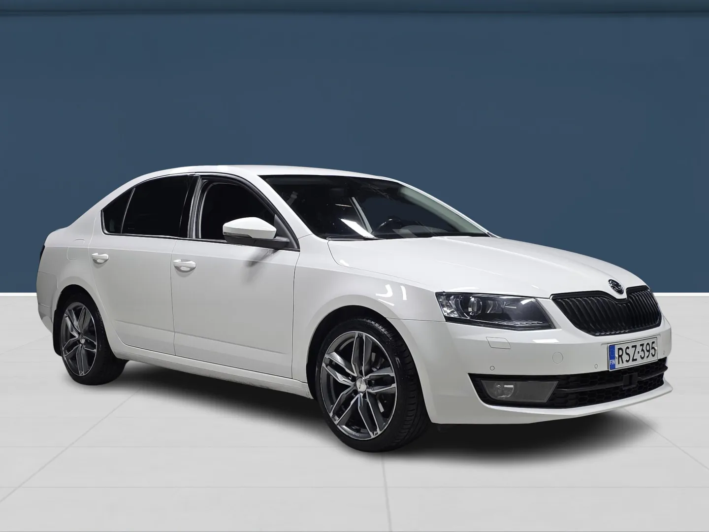 Autokuva 3 - RSZ-395
