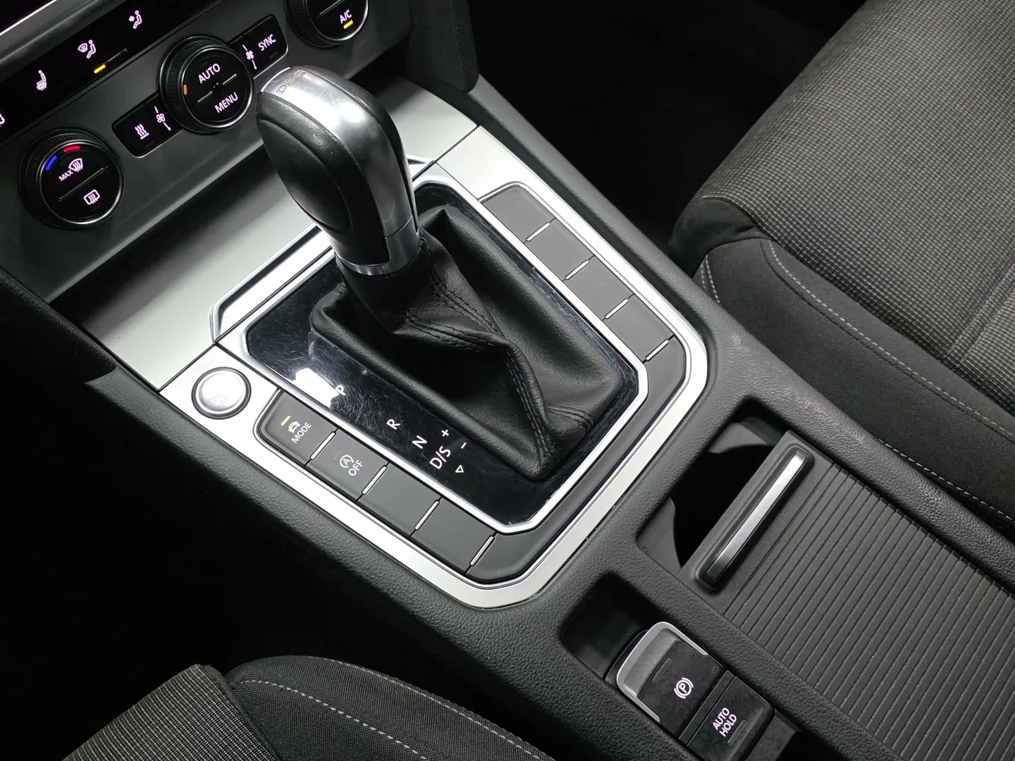 Autokuva 14 - RTL-634