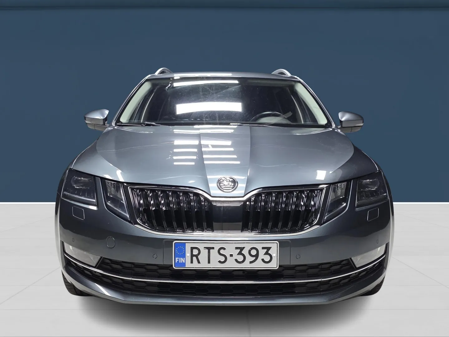 Autokuva 2 - RTS-393