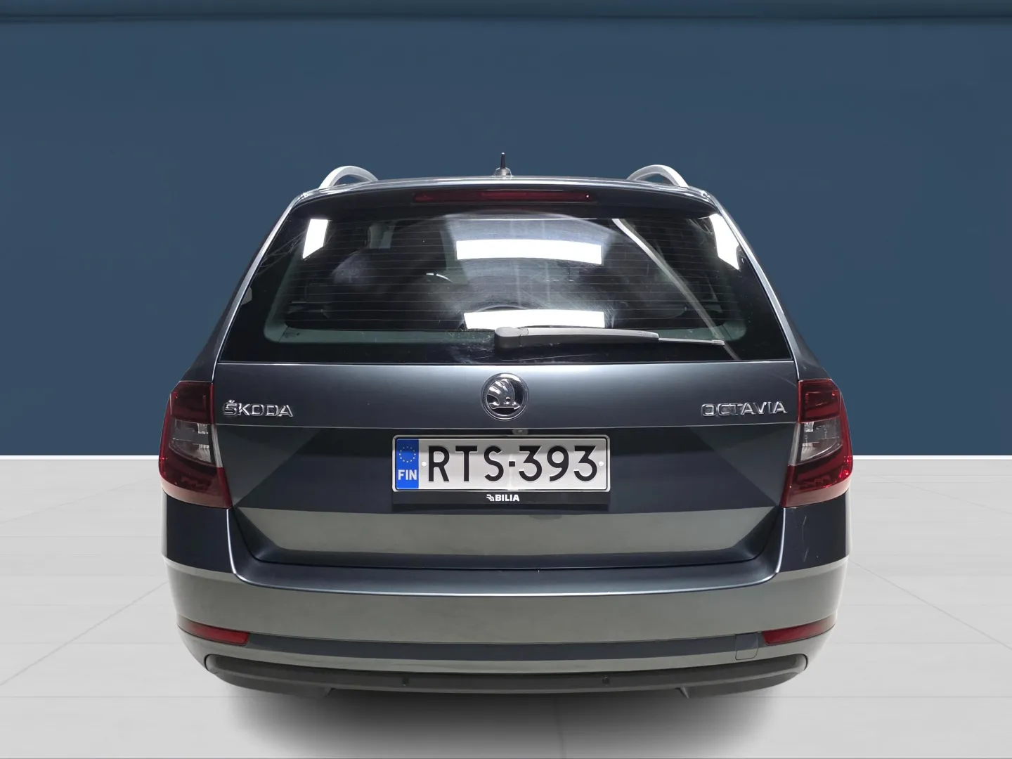 Autokuva 5 - RTS-393