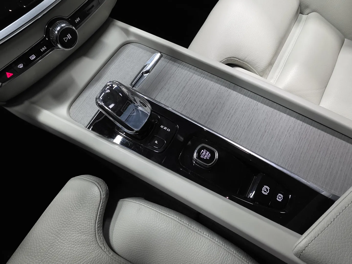 Autokuva 15 - RUR-705