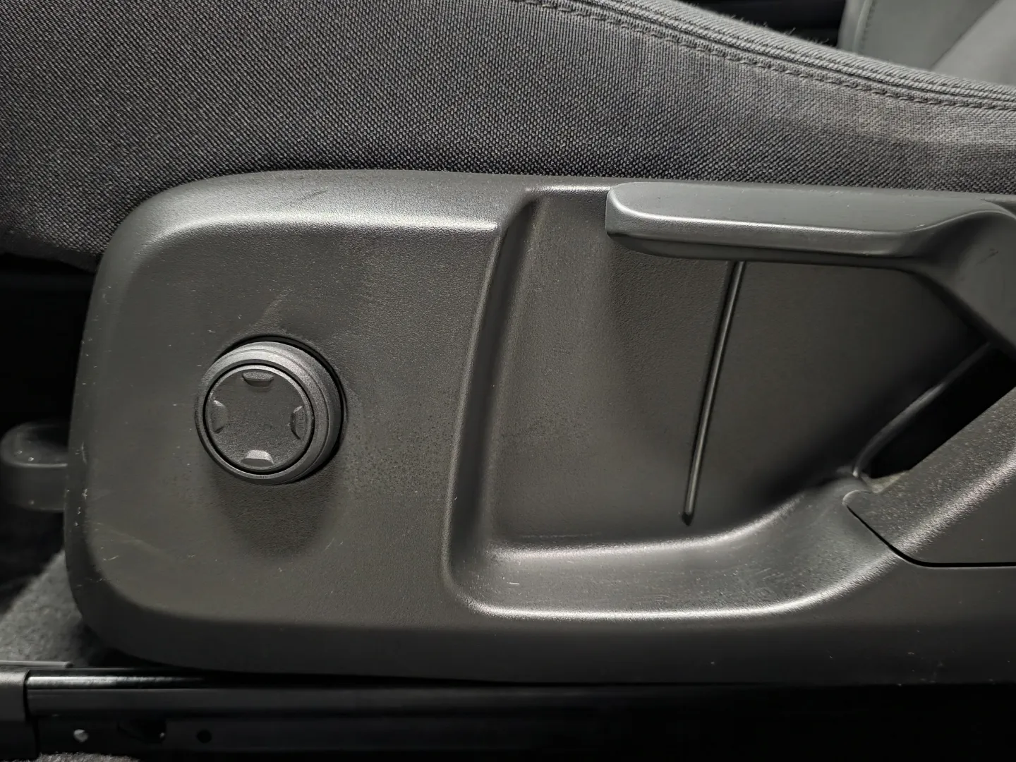 Autokuva 16 - RUR-706