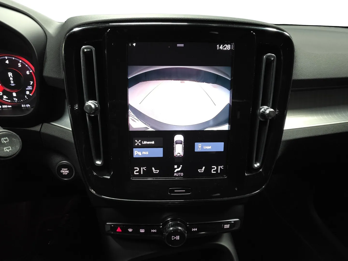 Autokuva 14 - RUR-706