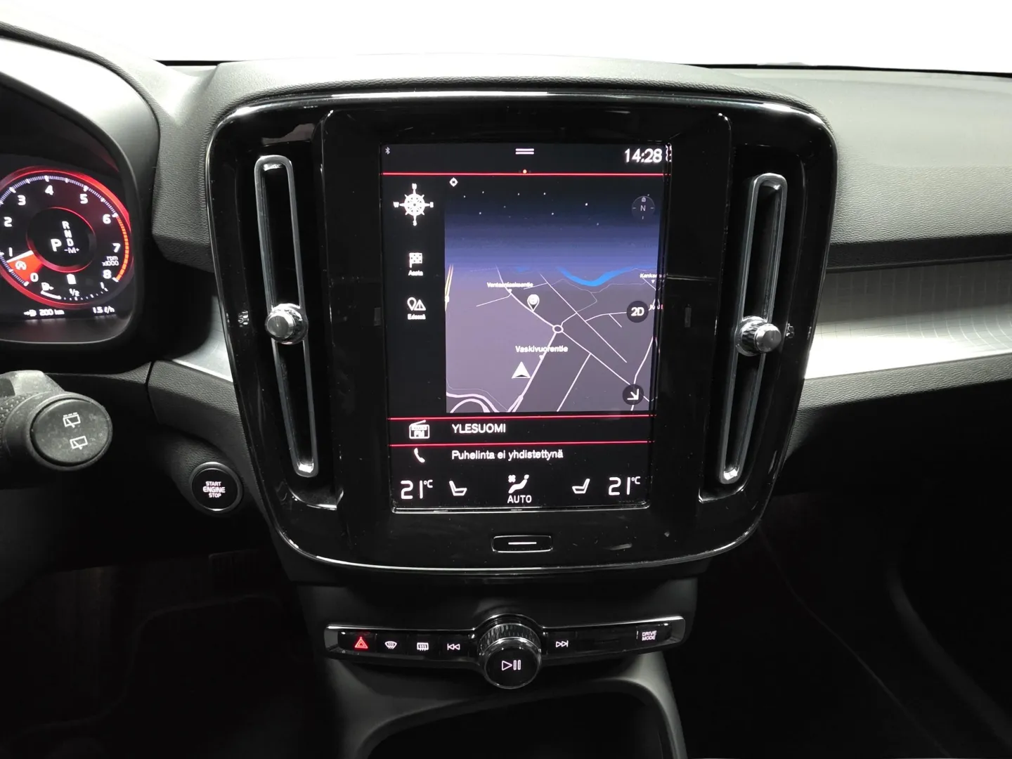 Autokuva 13 - RUR-706