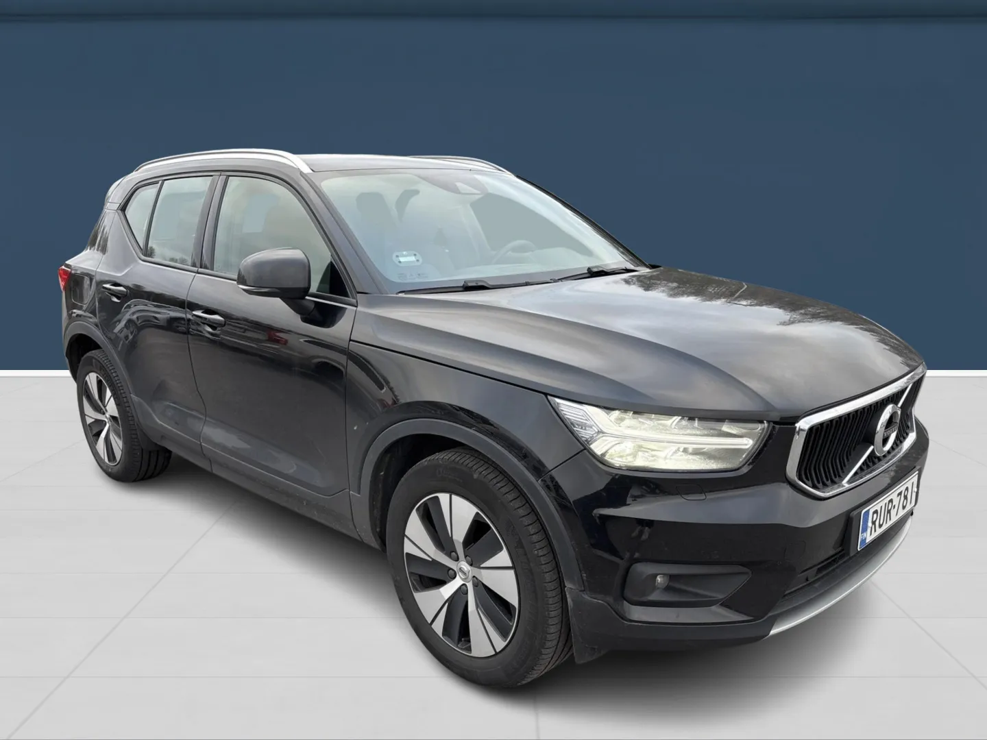 Autokuva 8 - RUR-781