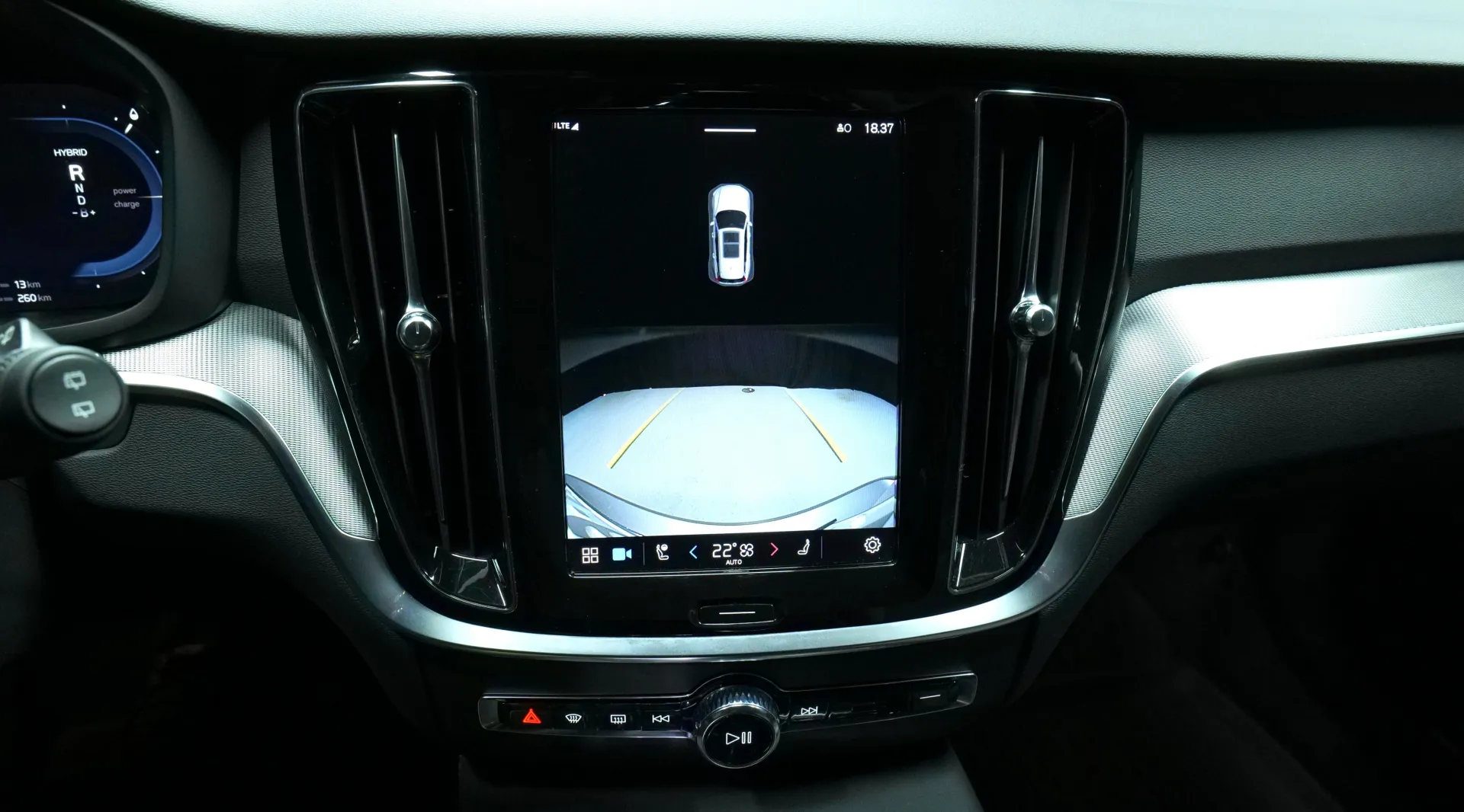 Autokuva 7 - RUV-677