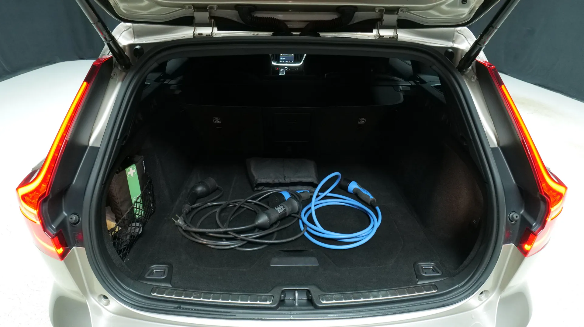 Autokuva 16 - RUV-677