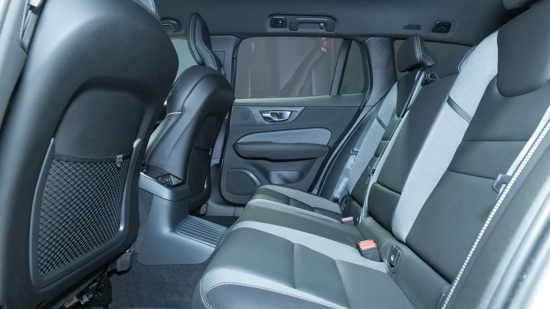 Autokuva 15 - RUV-677