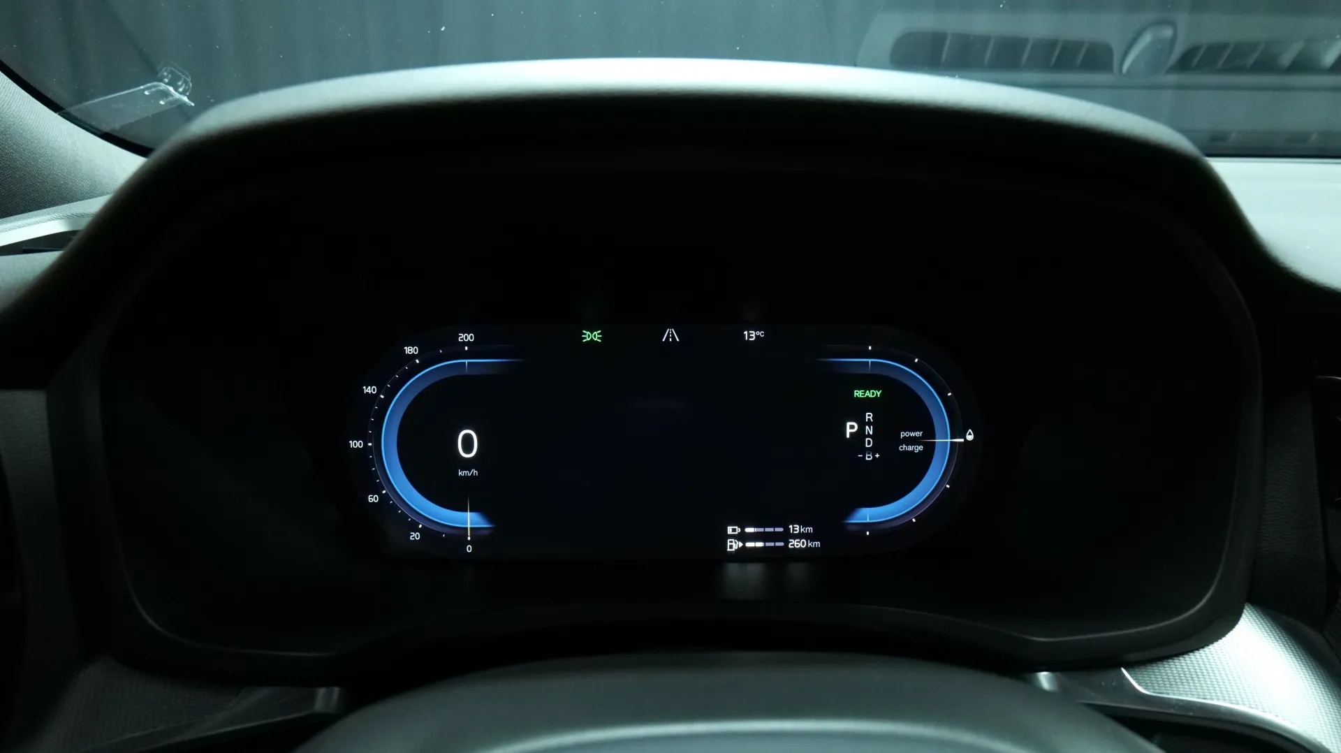 Autokuva 6 - RUV-677