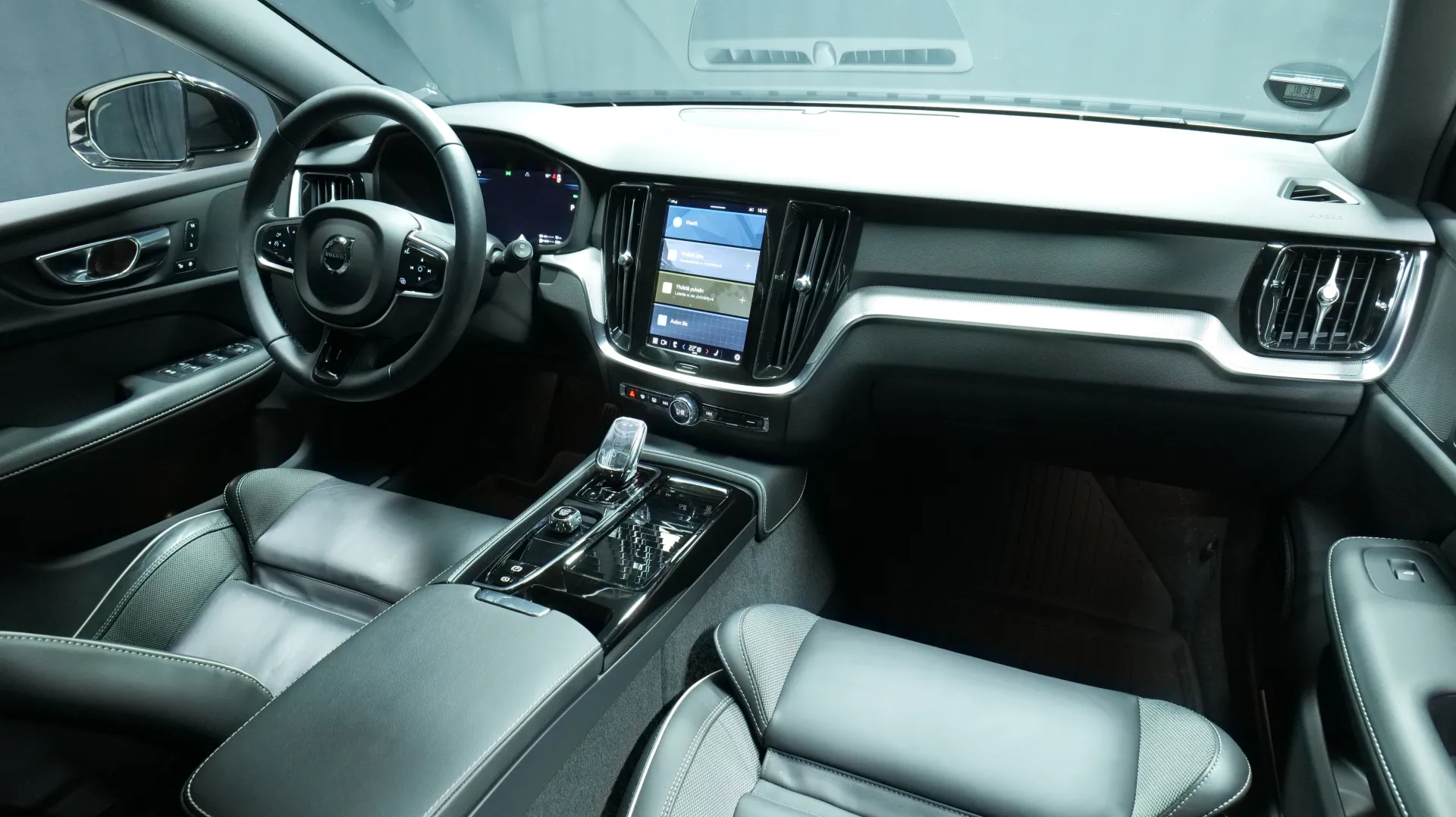 Autokuva 17 - RUV-677