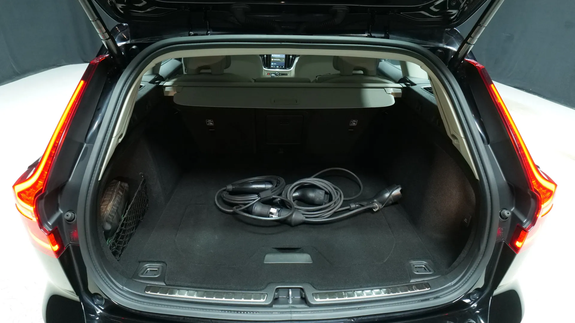 Autokuva 16 - RUV-682