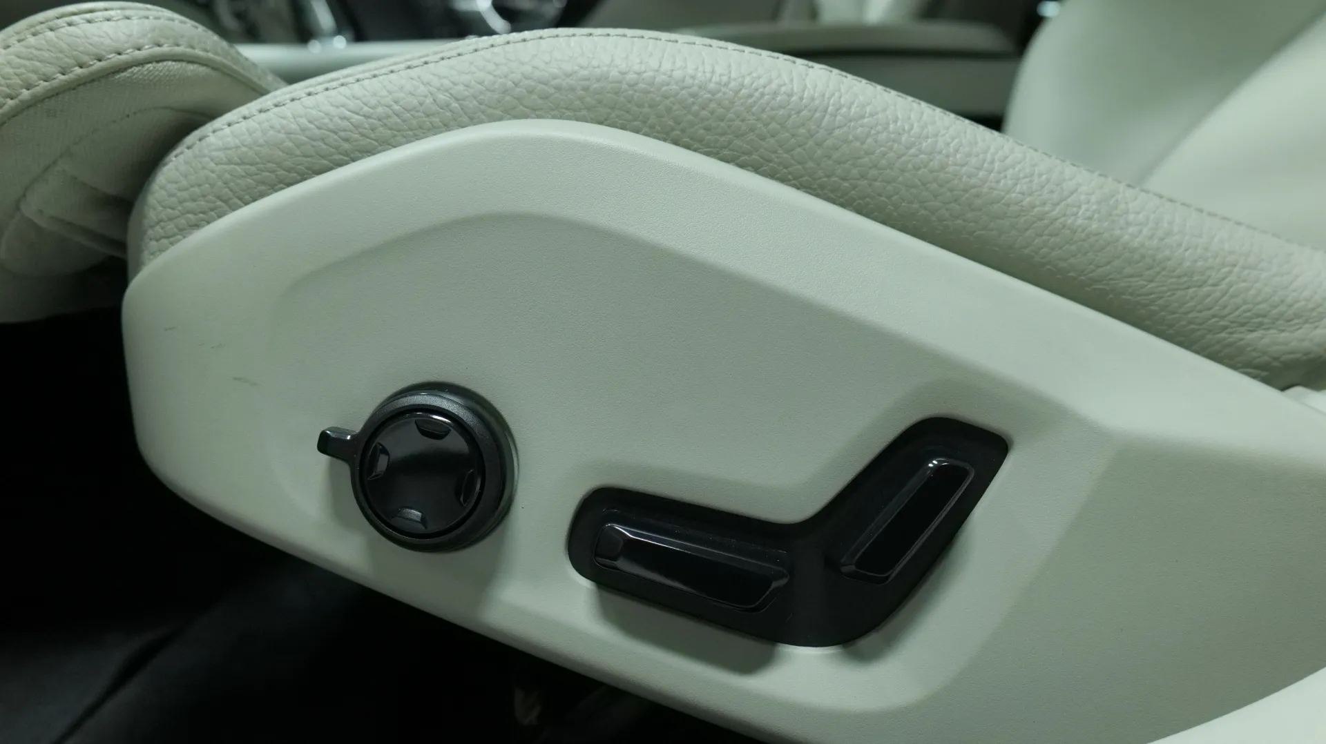 Autokuva 10 - RUV-682