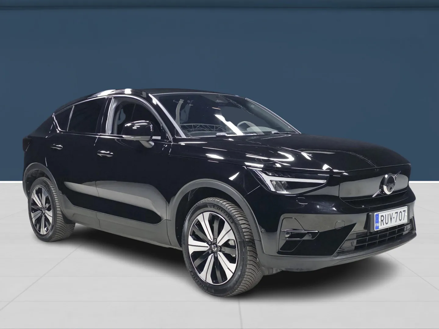 Autokuva 3 - RUV-707