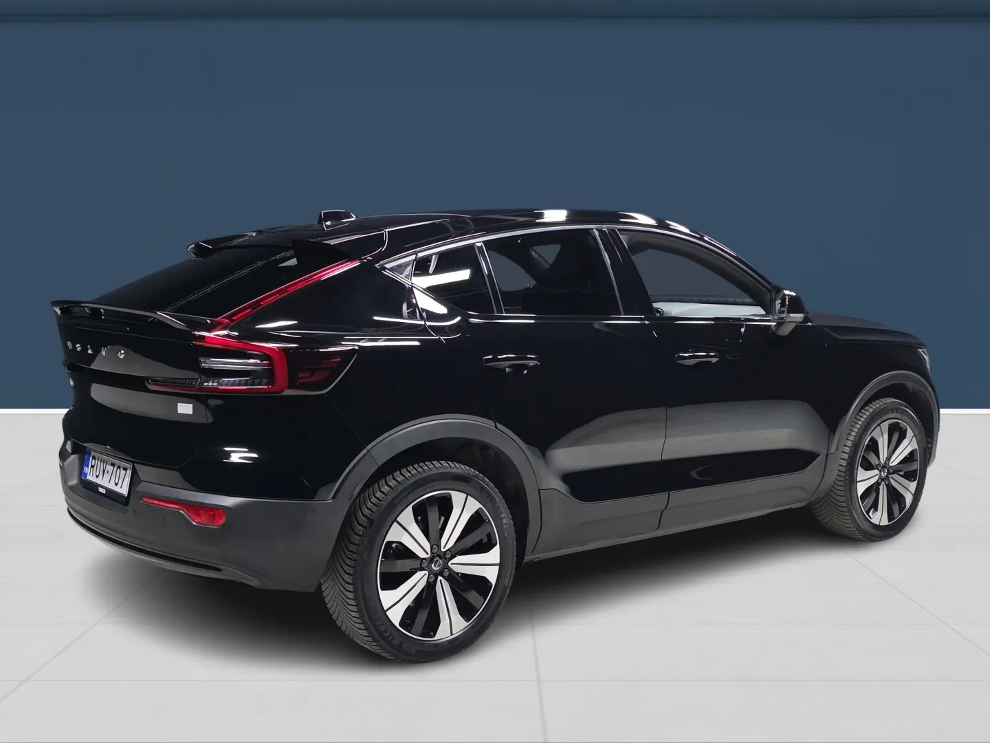 Autokuva 4 - RUV-707