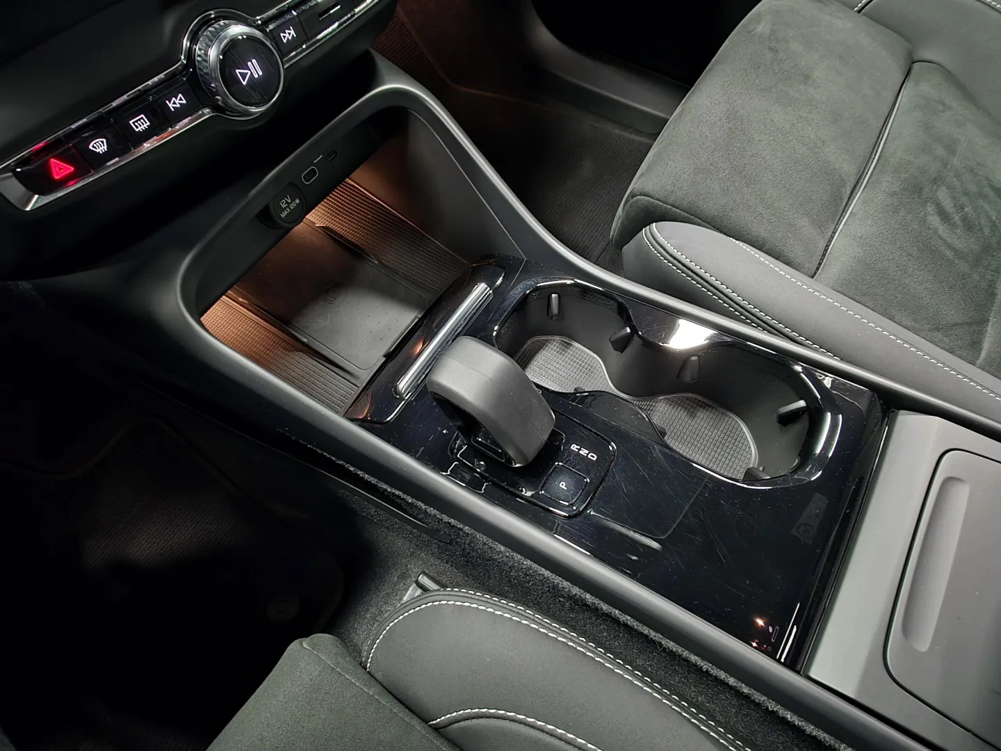 Autokuva 14 - RUV-707