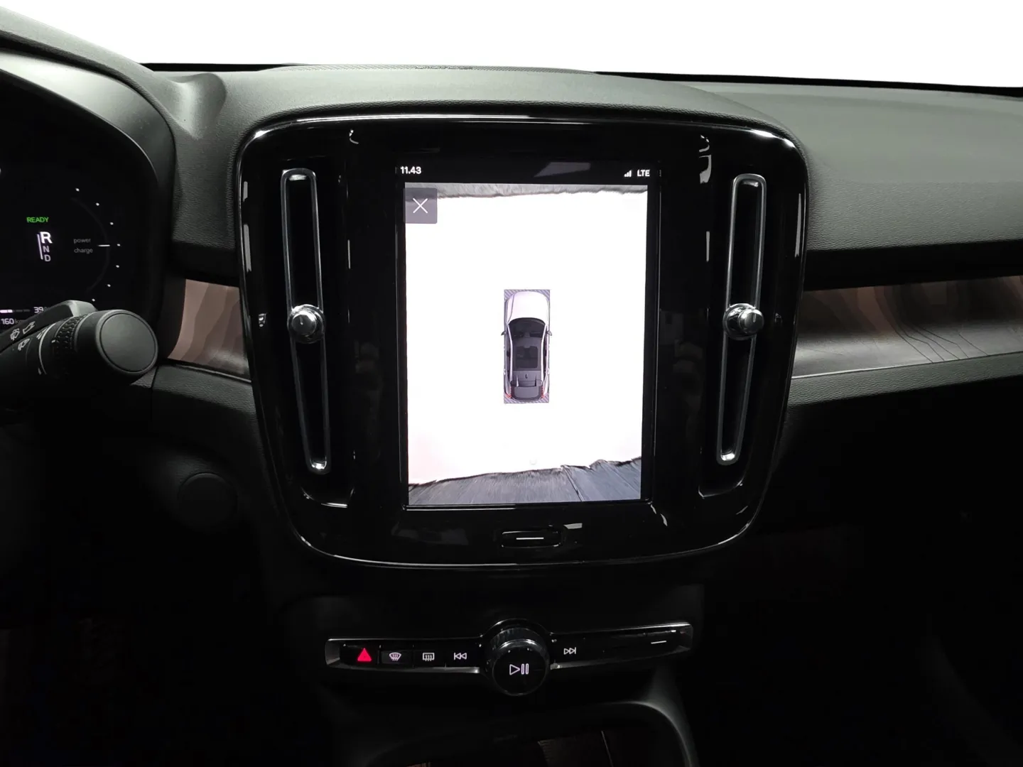 Autokuva 13 - RUV-707