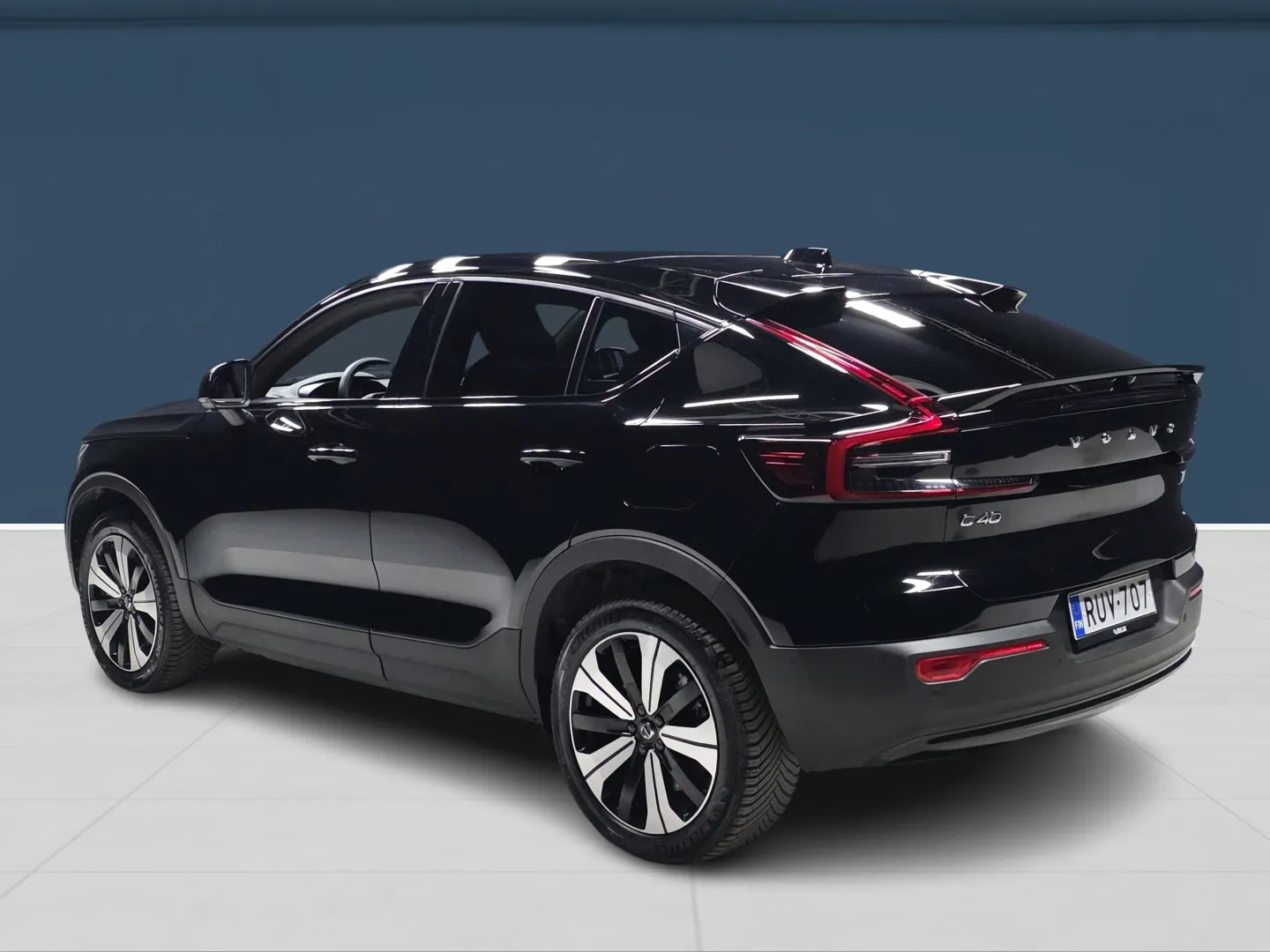 Autokuva 6 - RUV-707