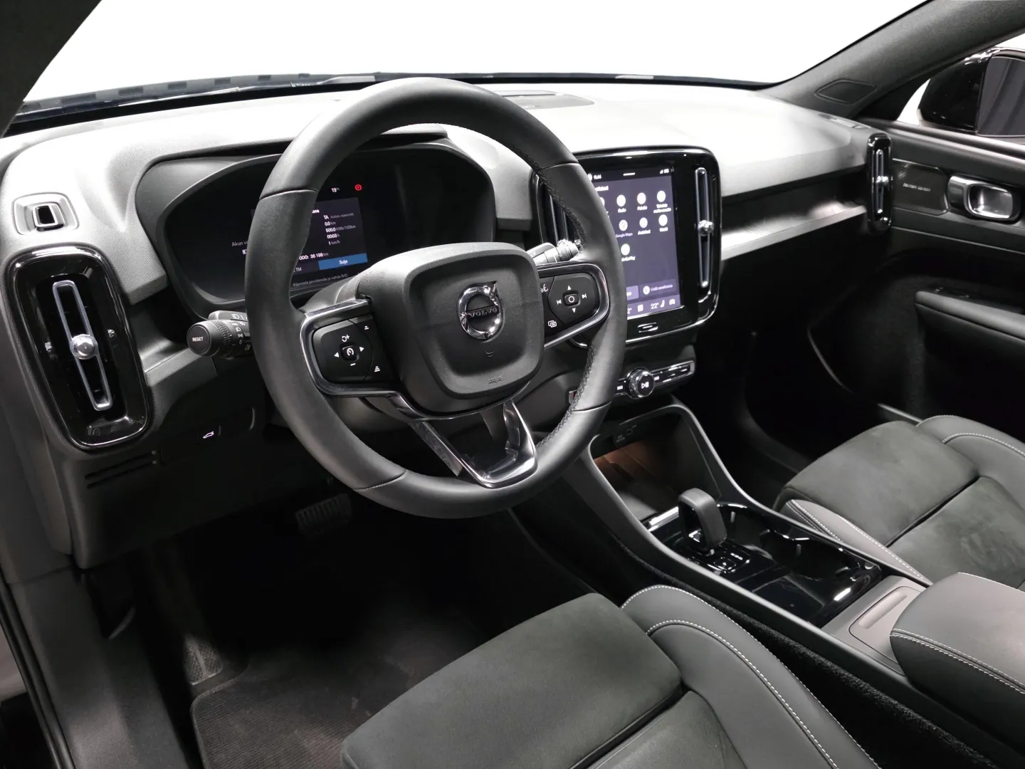 Autokuva 8 - RUV-707