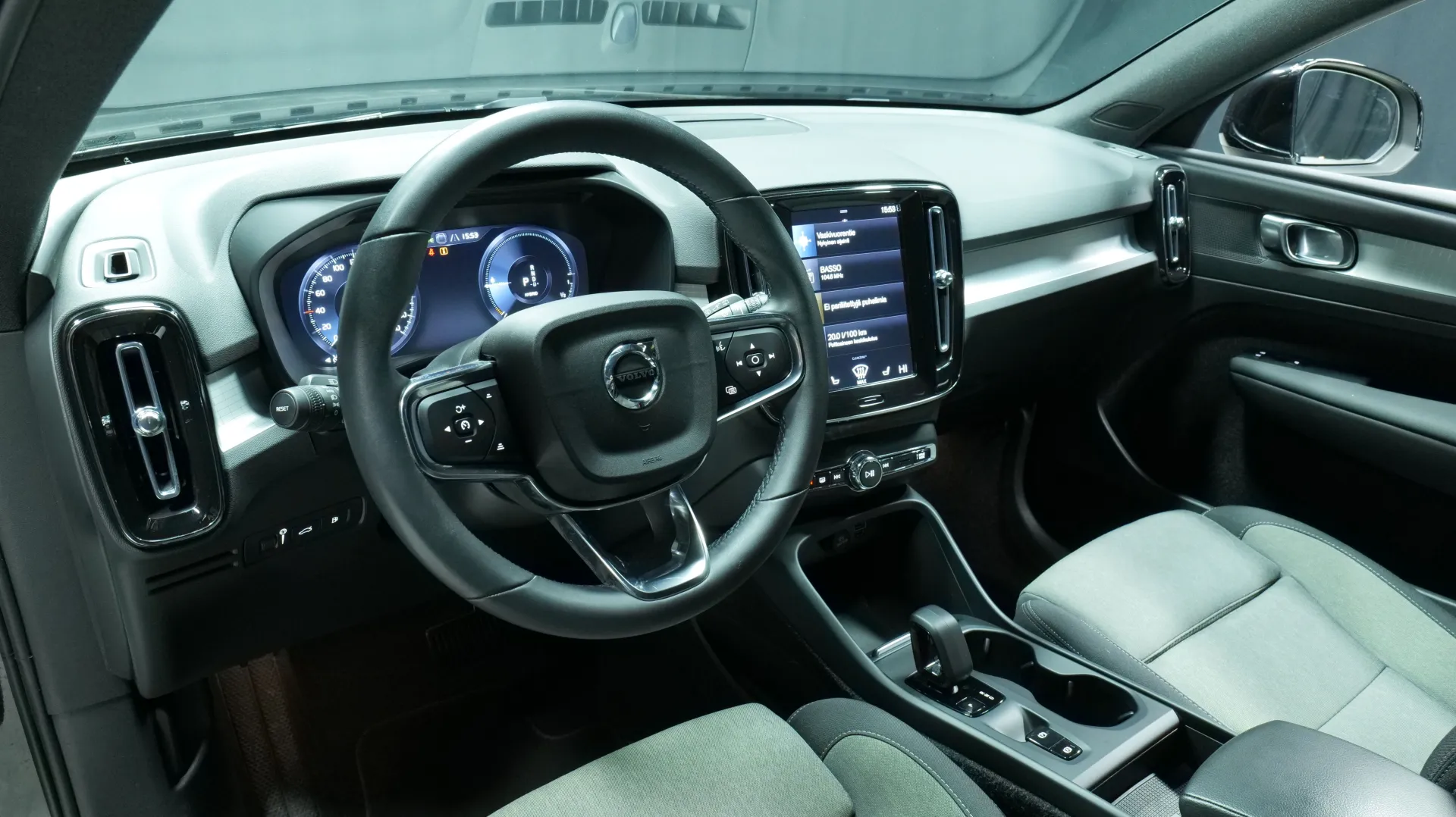 Autokuva 13 - RUV-709