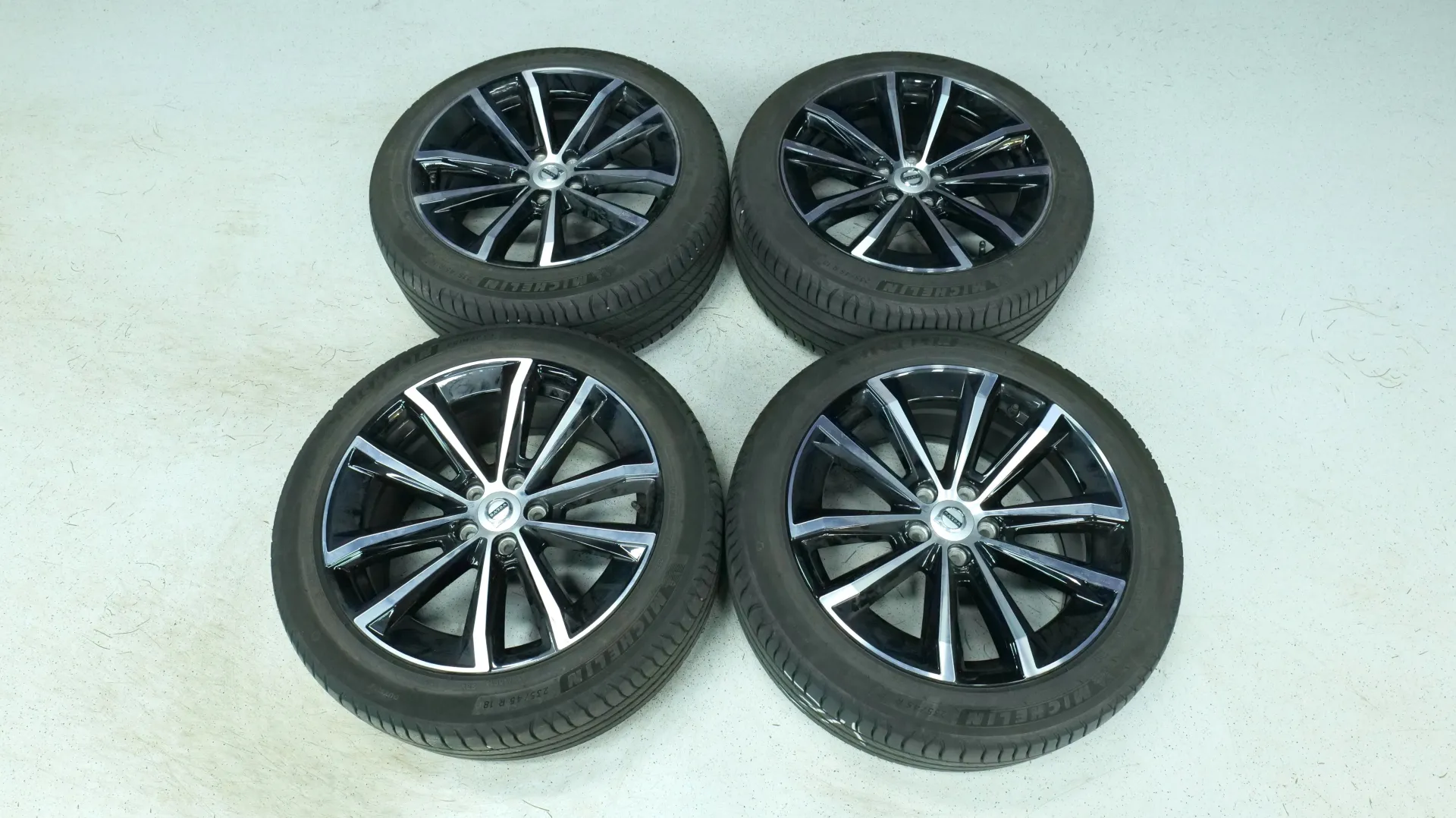 Autokuva 18 - RVA-102