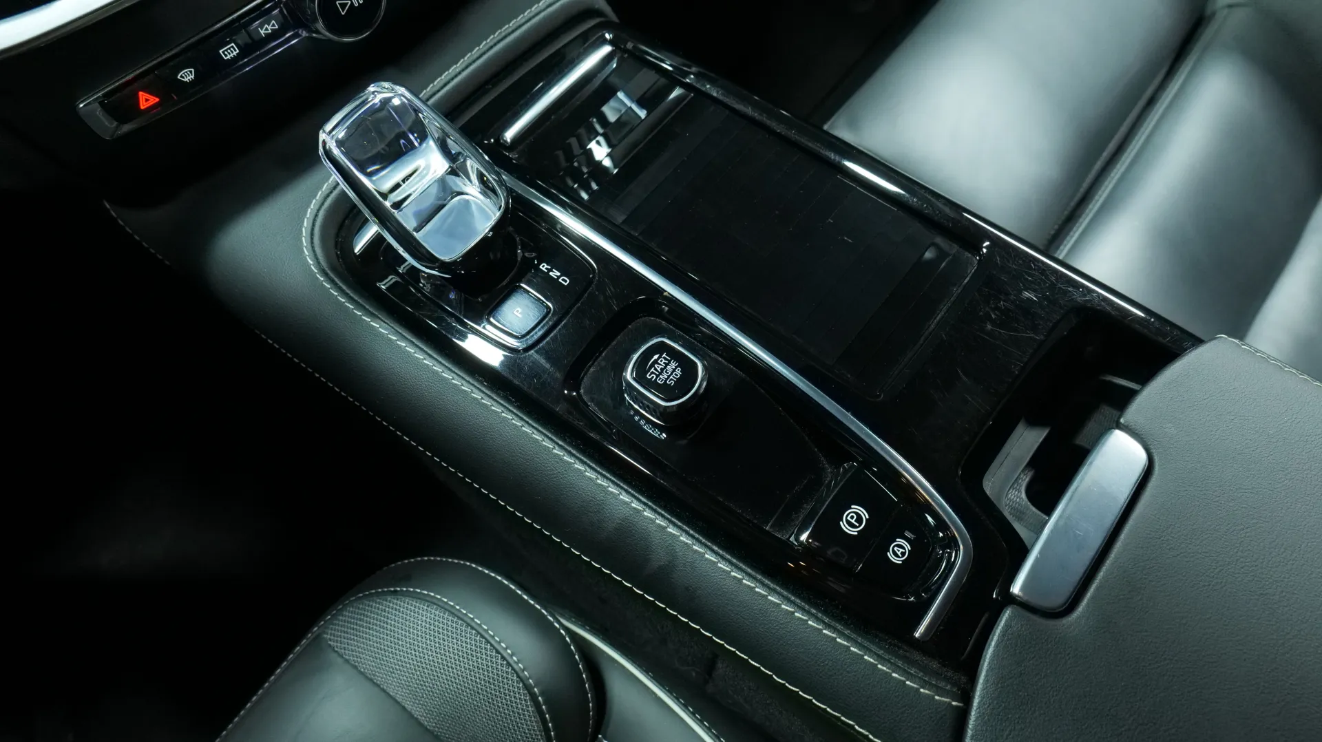 Autokuva 10 - RVA-676