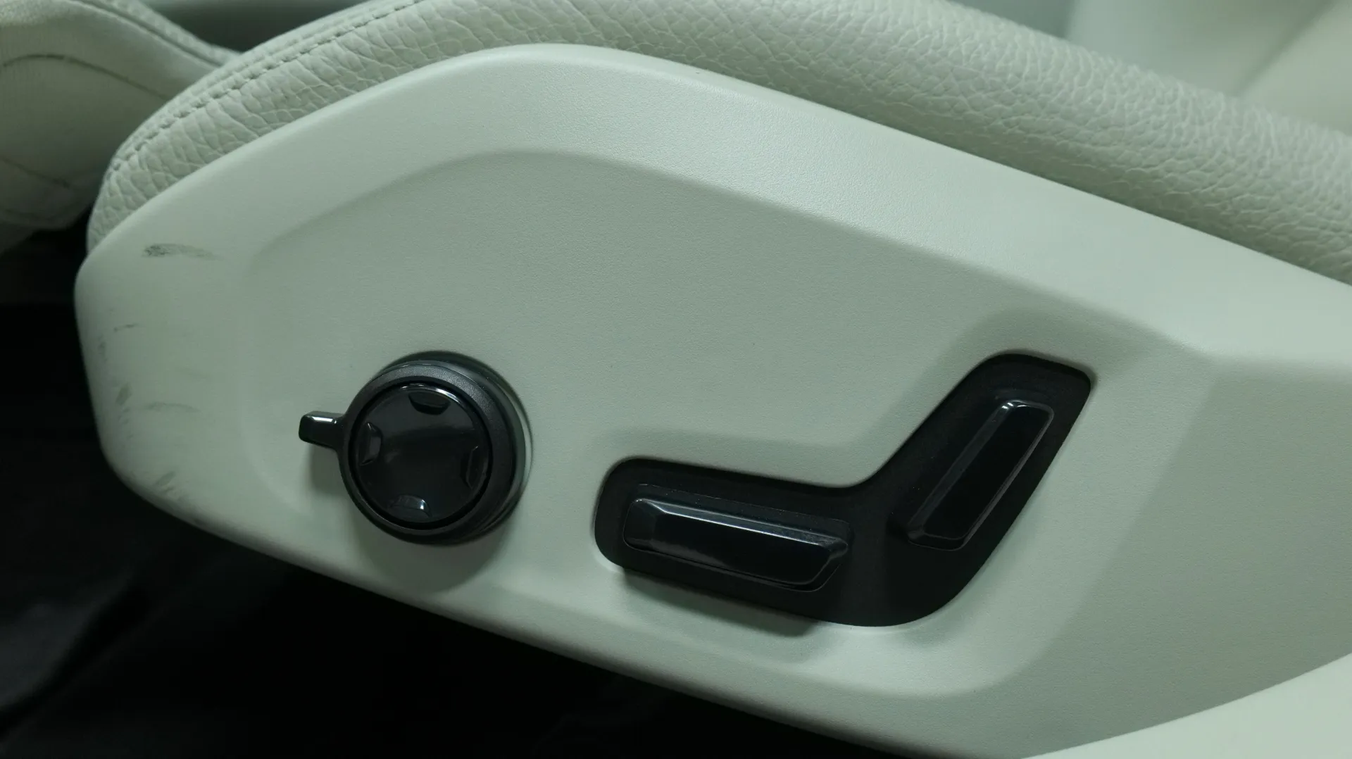 Autokuva 10 - RVA-686