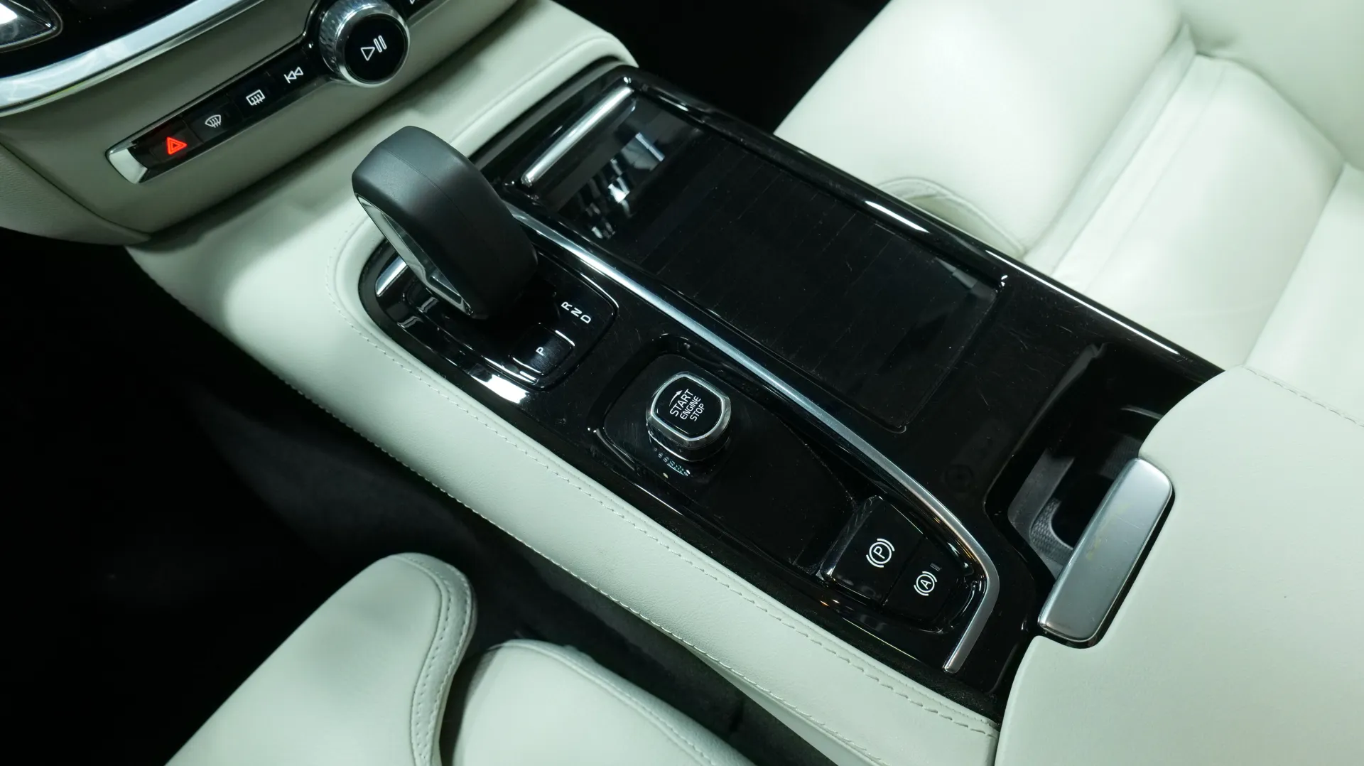 Autokuva 9 - RVA-686