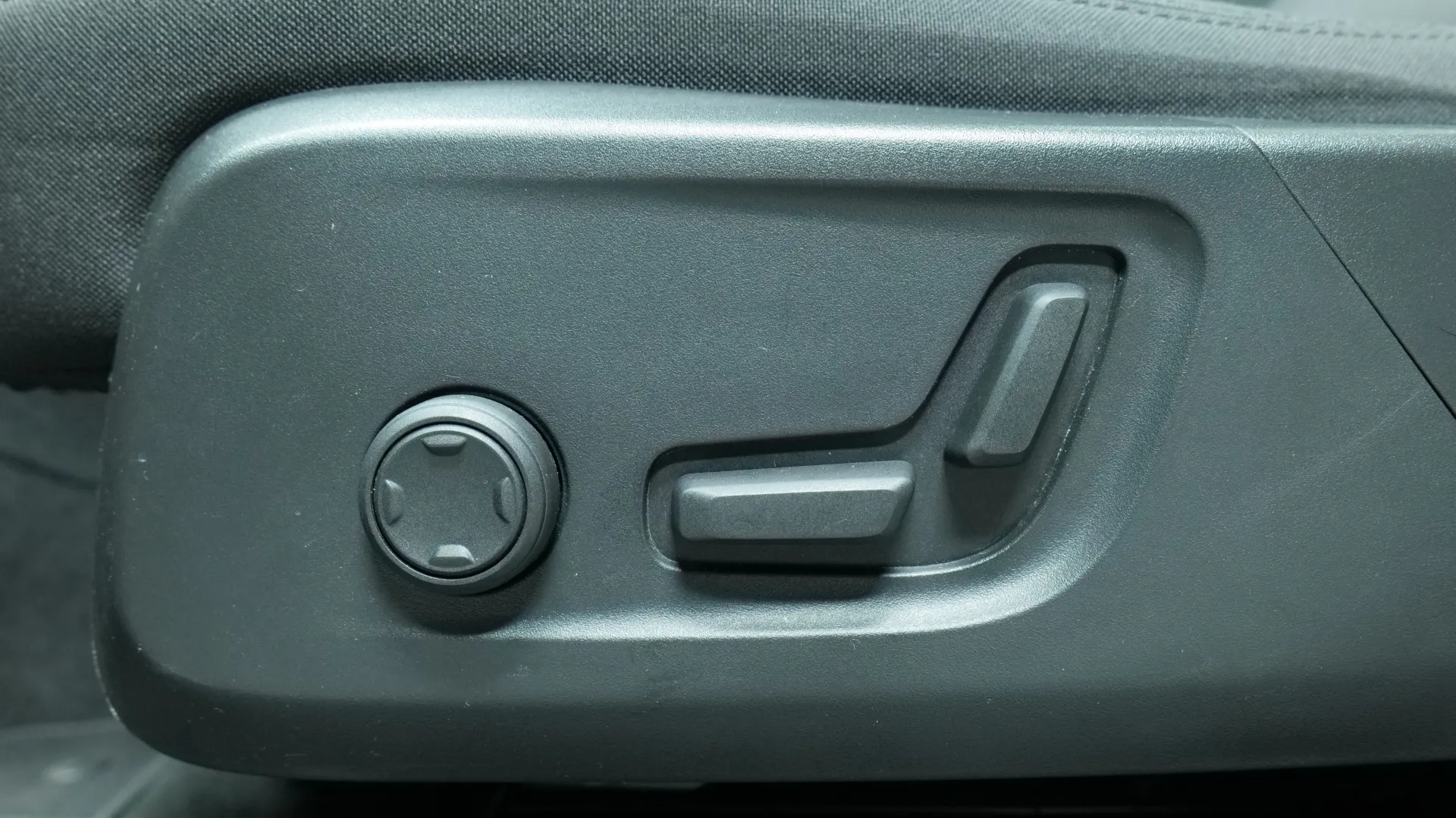 Autokuva 9 - RVA-713