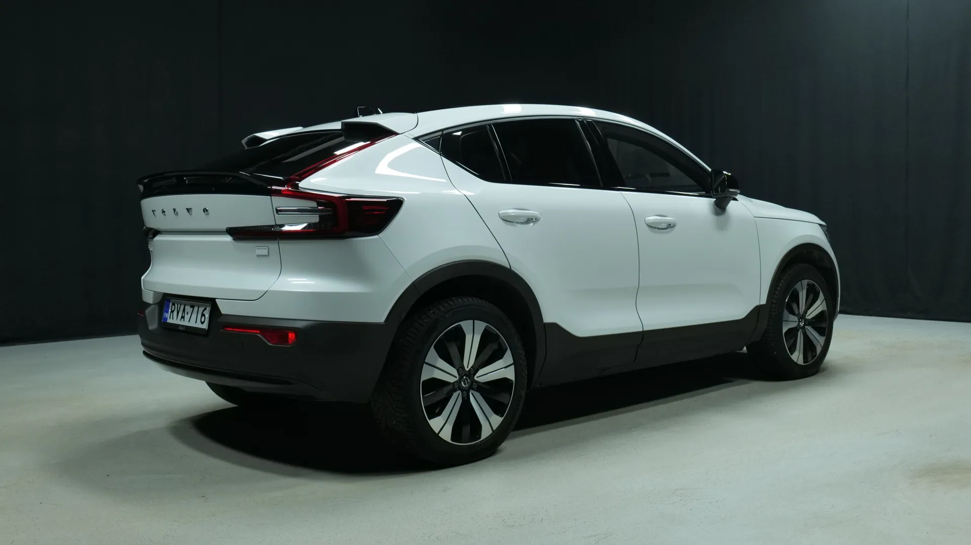 Autokuva 3 - RVA-716